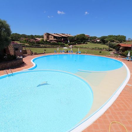 Appartamenti Residence Vela Blu Golfo Aranci マリネッラ エクステリア 写真