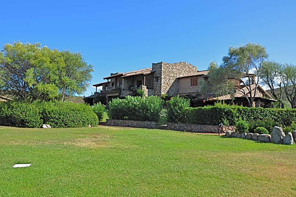 Appartamenti Residence Vela Blu Golfo Aranci マリネッラ エクステリア 写真