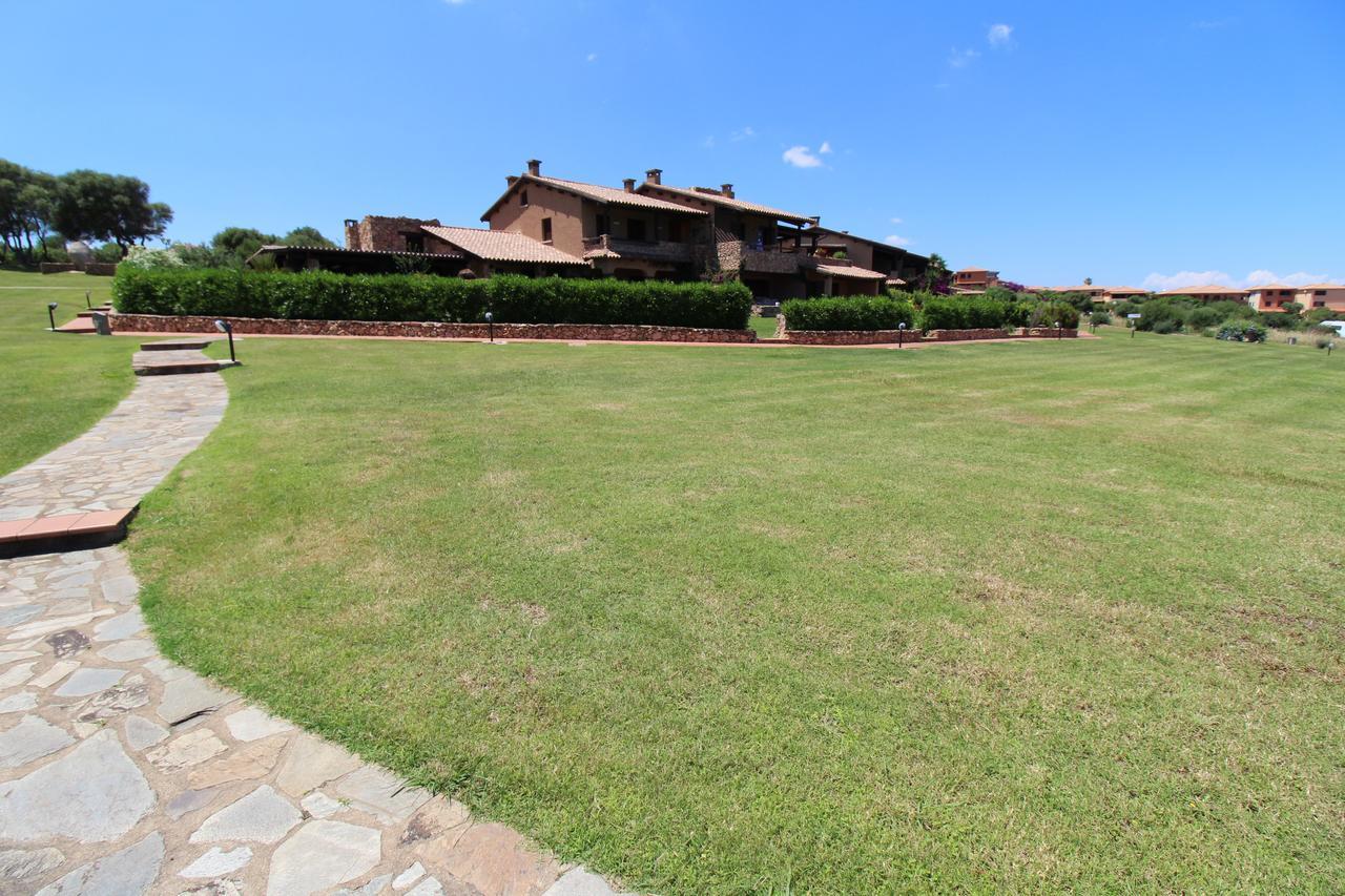 Appartamenti Residence Vela Blu Golfo Aranci マリネッラ エクステリア 写真
