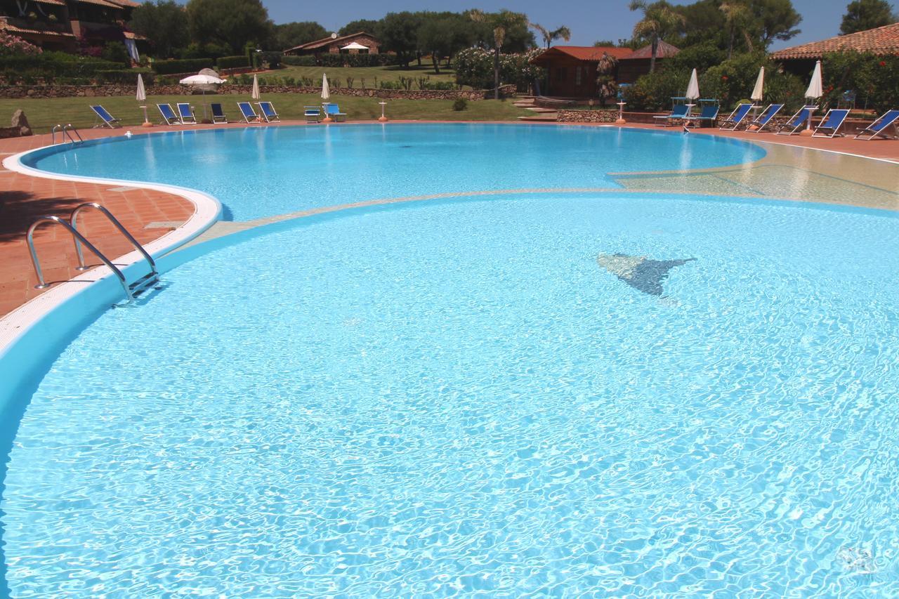 Appartamenti Residence Vela Blu Golfo Aranci マリネッラ エクステリア 写真