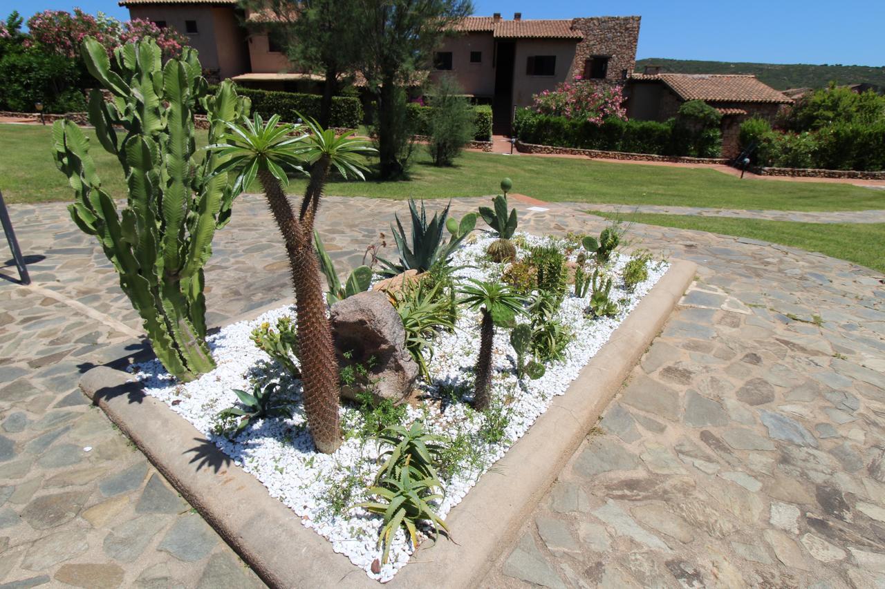 Appartamenti Residence Vela Blu Golfo Aranci マリネッラ エクステリア 写真