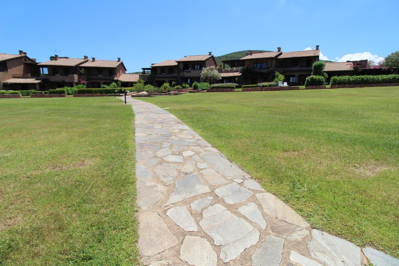 Appartamenti Residence Vela Blu Golfo Aranci マリネッラ エクステリア 写真